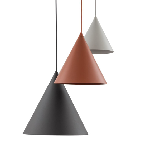 Lampadario moderno coni multicolor per soggiorno